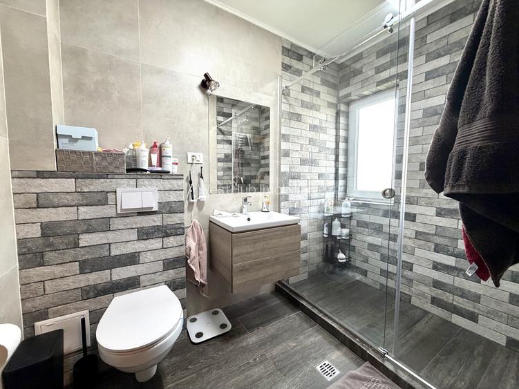 Duplex despartit prin garaj, 5 camere, 137 mp utili - Dumbravita - 11