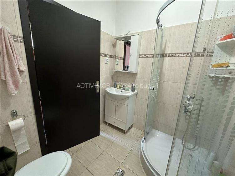 Casa Solida, pentru Familie extinsa,  cu Gradina si Teren, Doclin - 15