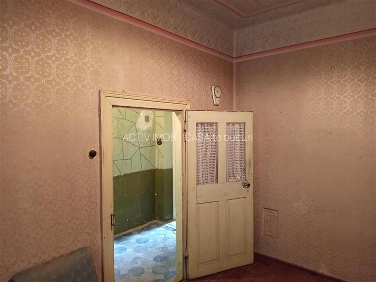 Oravita, Casa cu Spatiu Comercial, Zona Lacul Mic, Pret Negociabil - 23