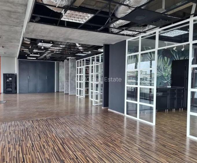 Spatiu Birou & Parking - 3