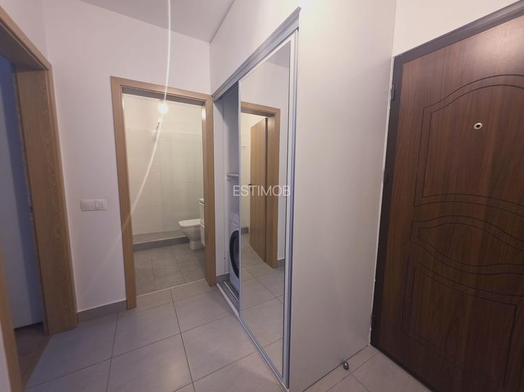 Inchiriez 2 camere decomantat pet friendly Tractorul zona Mega Image - 12