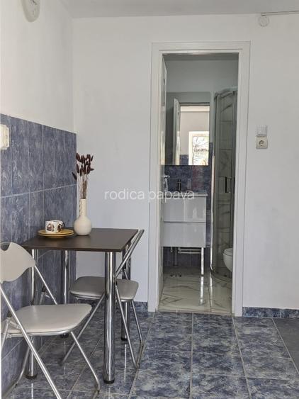 Proprietar,casa renovata ,teren 2000 mp deschidere 113 m,Farcasele Olt - 10