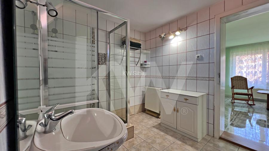 Casă 6 camere D+P+M-238 mp utili, 514 mp curte, Zona  Cartier Kogalniceanu - 24