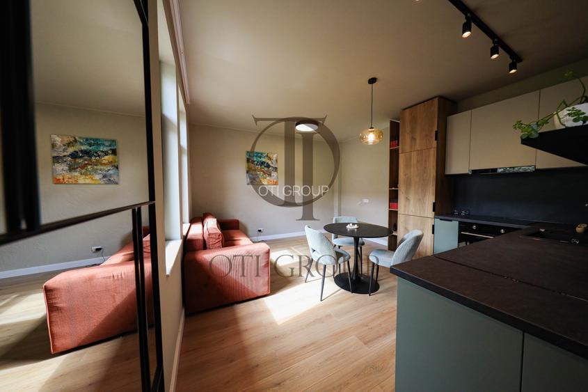 Apartament 2 camere | Central | Traian Moșoiu | Grădină + 2 parcări | Comision 0 - 19