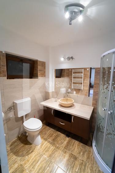 Vila exclusivista cu piscina si panorama de vis Cisnadioara - 15