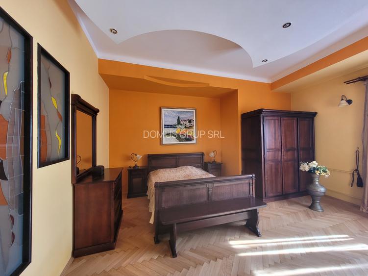 Vând apartament ultracentral 170 mp et 2 - 12