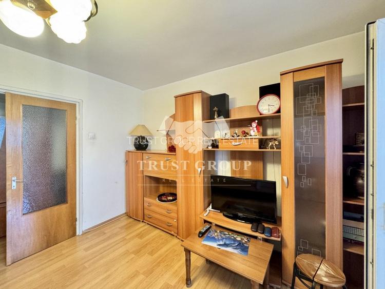 Apartament 3 camere Victoriei | Imobil 1978 | Decomandat| 2 bai| 3 min de metrou - 10