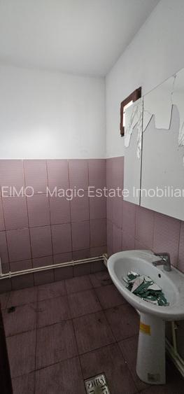  Casa de vanzare si fabrica de paine, zona Darmanesti!  - 11