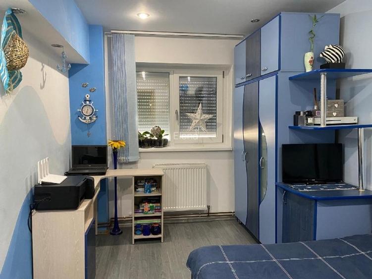 Apartament cu 3 camere, 71mp, zonă centrală +loc de parcare(copertină) - 3