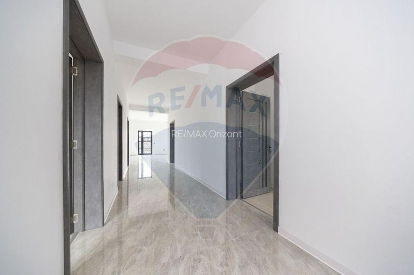 Casă spațioasă de vânzare | 4 camere | 120 mp util - 500 mp teren - 4