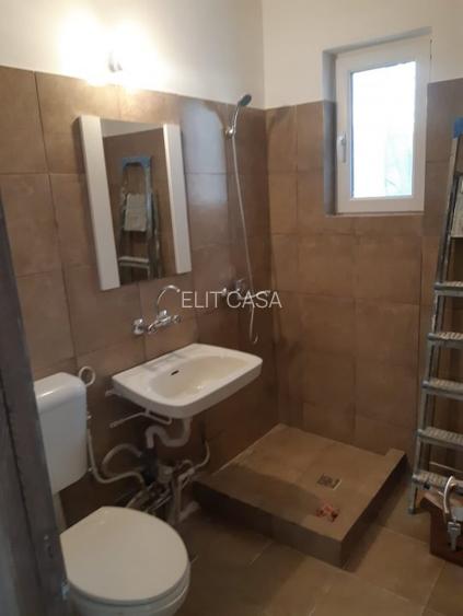 Apartament cu 2 camere, etaj 1/4, zona Tatarasi - 9