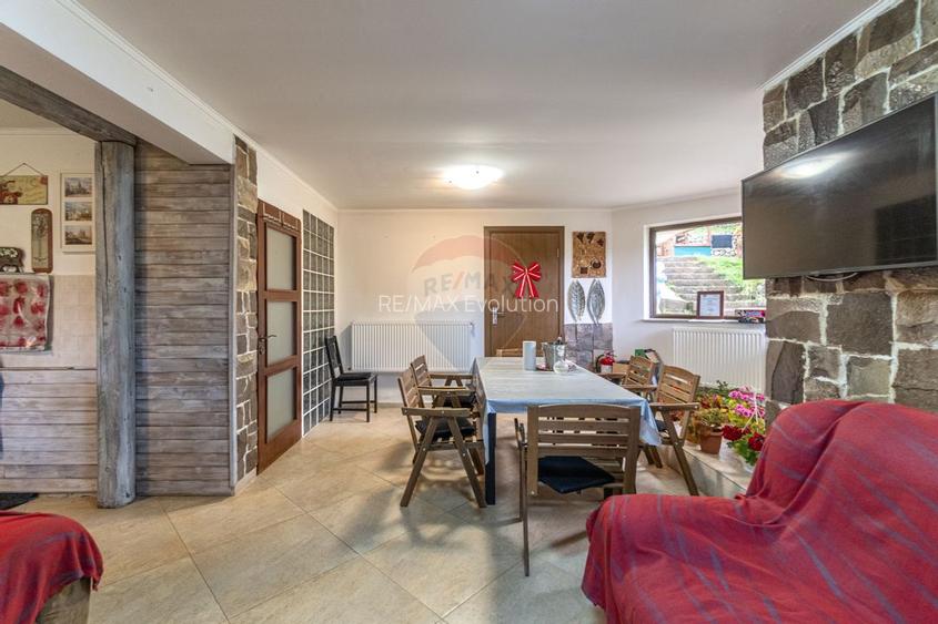 CASA cu finisaje premium de vânzare în FUNDATA, BRAȘOV| COMISION 0% - 27