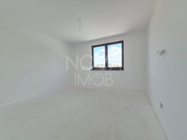 Casa individuala 5 camere + terasa, pivnita si pod amenajabil, Sibiu - 9