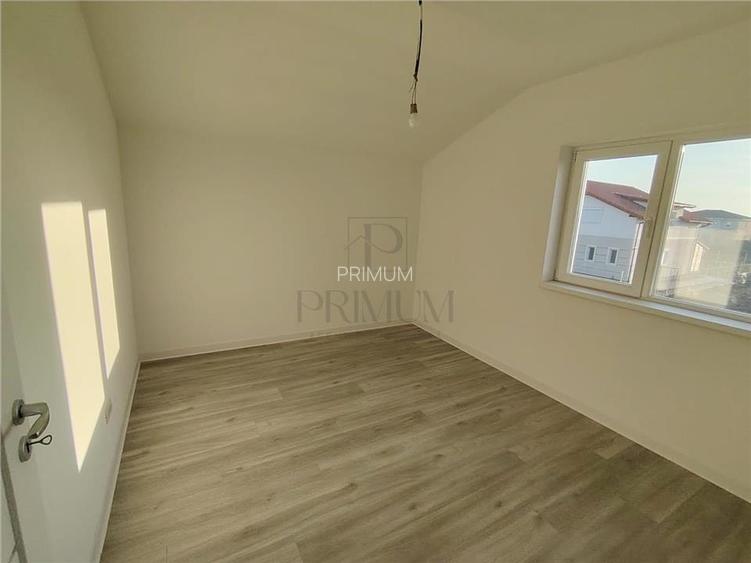 Casa individuala - spatii generoase- zona foarte buna - carport - 10