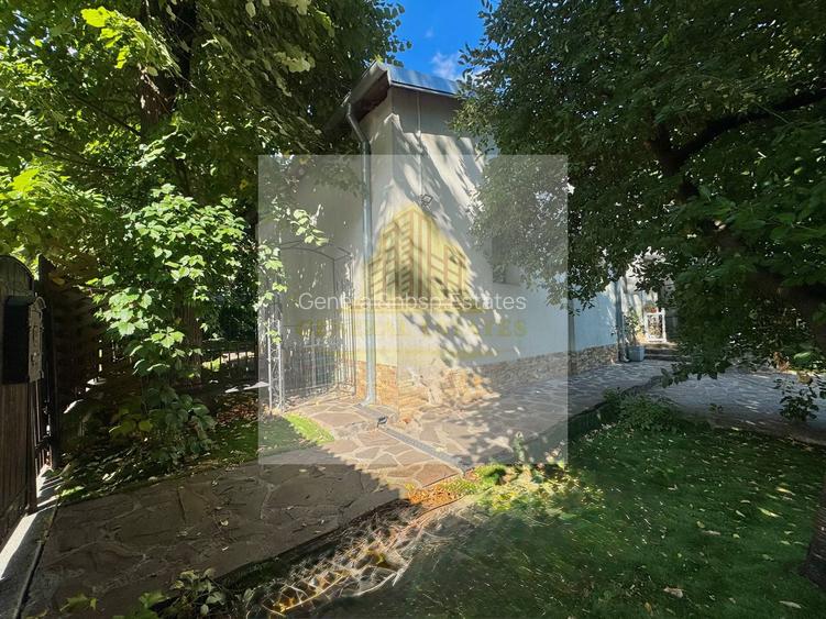 Spre Vânzare Proprietate remarcabilă cu 6 camere în inima Iașului ! - 27