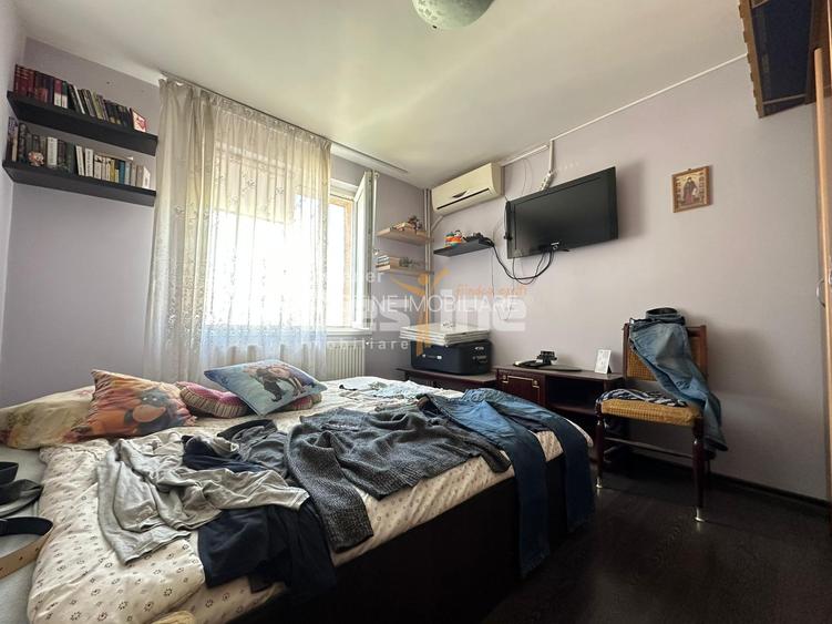 Apartament 3 camere decomandat - 2 bai - etaj 7/8 in zona Vitan - 12