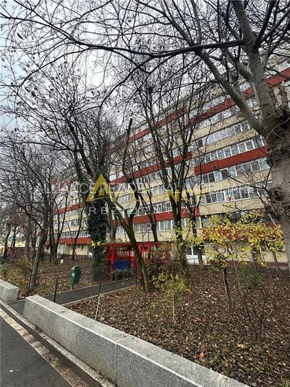 Apartament 2 camere Giurgiului Sector 4 - 17