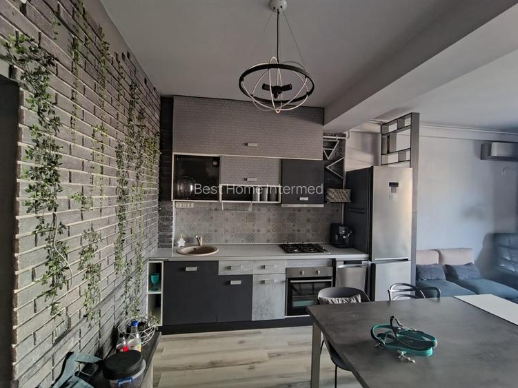 Ocazie ! Mamaia Sat, 2 camere, etaj 2, mobilat, utilat, 85.000 Euro - 5