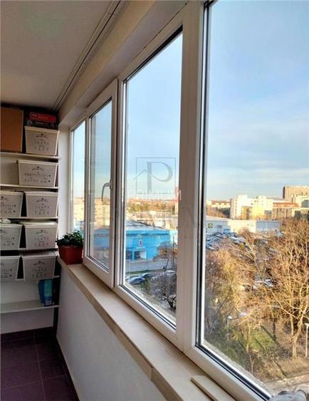 TORONTALULUI - ETAJ 6 - LIFT - 3 camere - decomandat - debara - clima - BOXA CF - 8