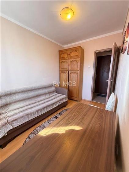 Vanzare apartament 3 camere, Zona Florilor, insorit,mob utilat, - 13