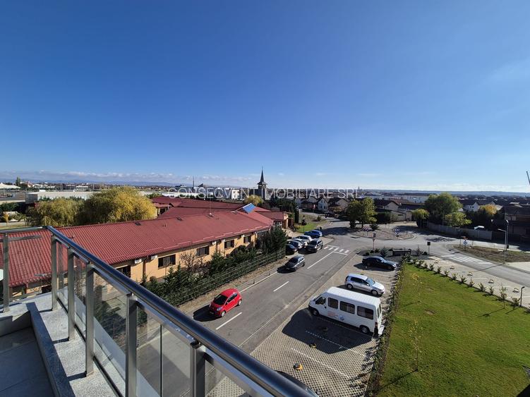 Penthouse NOU, finisat complet, 4 camere, parcare inclusă, comision 0% - 10