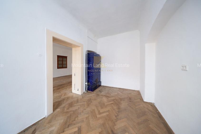 Locație rară în Brașov: ideal pentru regim hotelier sau business - 14