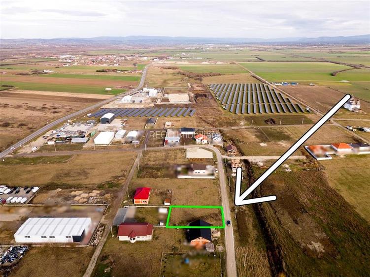 RECO Teren intravilan pentru loc de casa  hala industriala  700 mp Osorhei - 3
