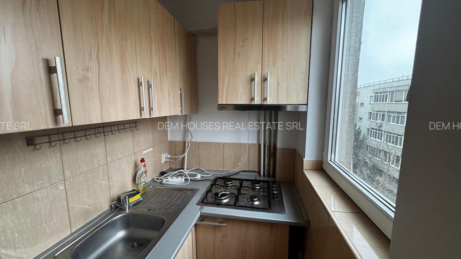 Calea VITAN,garsoniera generoasa 40mp/imobil 1983,libera,mobilata / 4/10 - 2