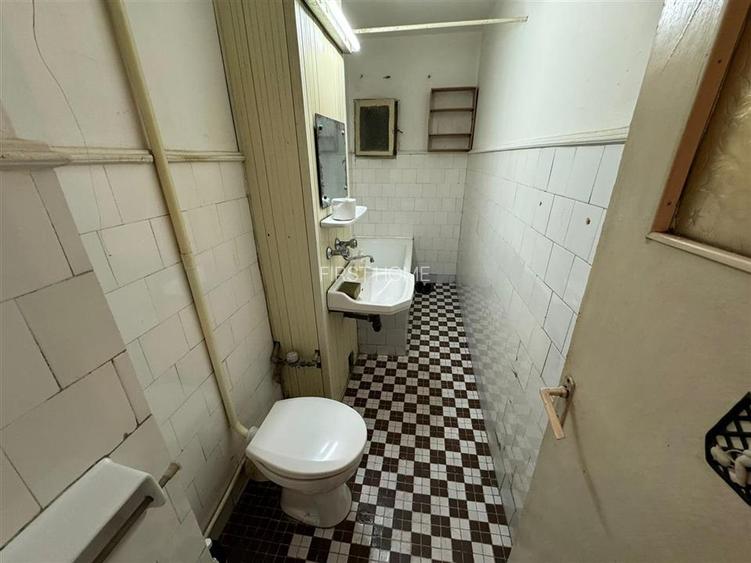 Apartament 3 camere, 1 boxa, zona Centrala , etaj 4 - 11