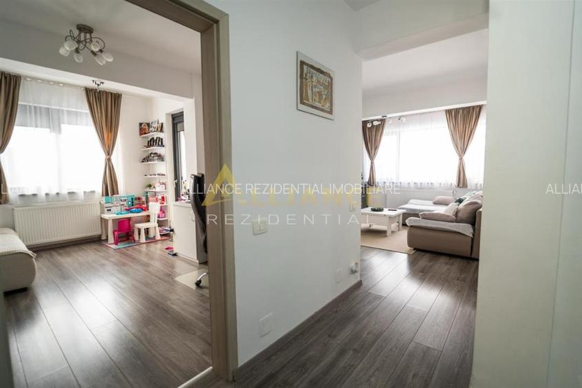 Apartament spatios cu 3 camere si 2 bai, situat în complexul Creative - 6