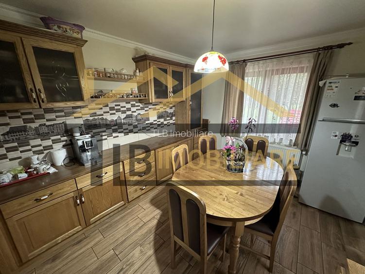 Vila cu 8 camere de vanzare, teren 1580mp, Zona Praid - 30