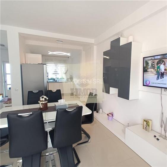 Casa cu 3 camere 3 balcoane si parcare privata in Selimbar - 3