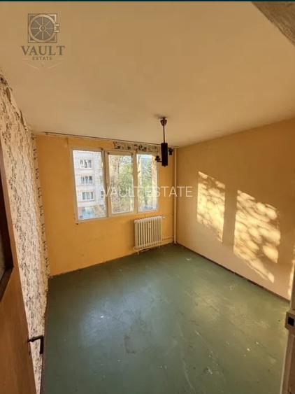 Apartament 3 camere - ETAJ 1 - 5 minute Metrou RAUL DOAMNEI  - 2