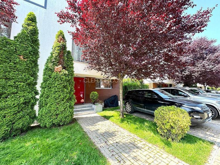 Vilă cu Piscina in Tunari - 31