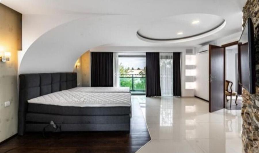 Vă prezentăm o proprietate cu adevărat remarcabilă - 9