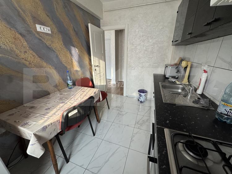 Apartament cu 2 camere, semidecomandat, Paun - 8