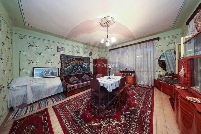 Casă de vacanta, cu annexe si pomi fructiferi, Ungra! - 11