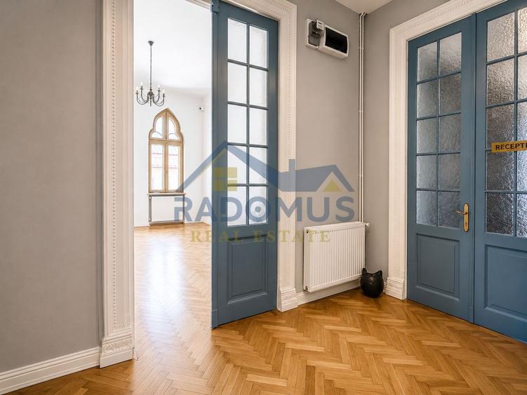 Spațiu Comercial | Centru | 3 Camere | 100 mp | Etaj 500/ Mansarda 400
