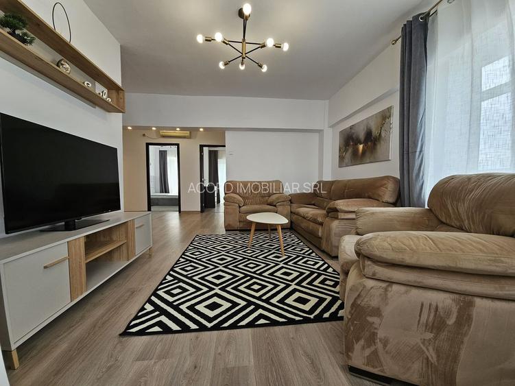 APARTAMENT  SPATIOS , 4 CAMERE , DECOMANDAT, ZONA DACIA - 2