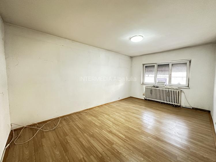 OKAZIE ! Spatiu Comercial 68 mp. Bulevard cu Vad Comercial Vanzare CETATE Piata - 11