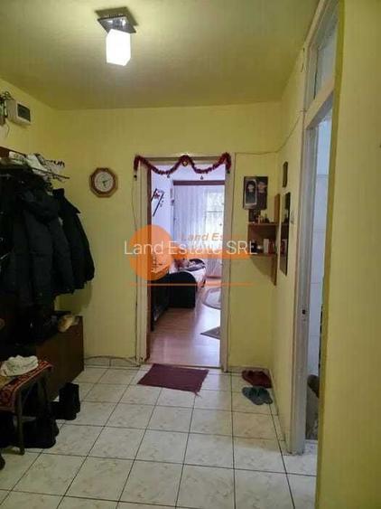 3 camere la 600m de Metrou Crangasi - 6