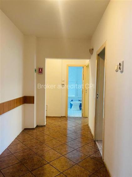VANZARE APARTAMENT 3 CAMERE ZONA MALL VITAN  OCTAVIAN GOGA - 7