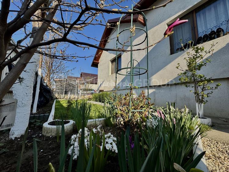 Se vinde “acasa”, 4 camere decomandate, panouri+baterii, teren 397mp,m - 12