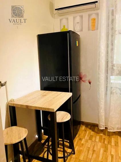 Garsoniera 37 mp - etaj 1/4 - 7 minute metrou Crangasi - 7