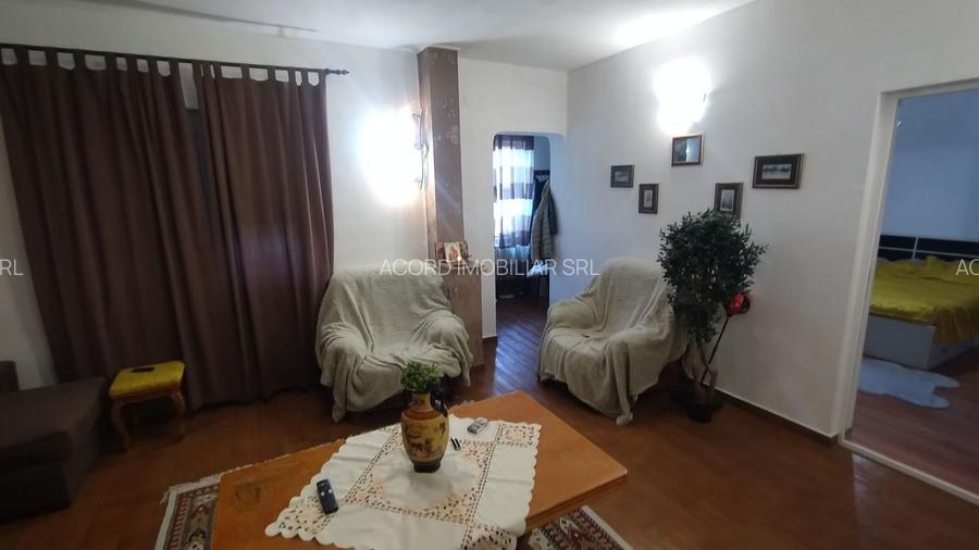 Casă Valu lui Traian - 2