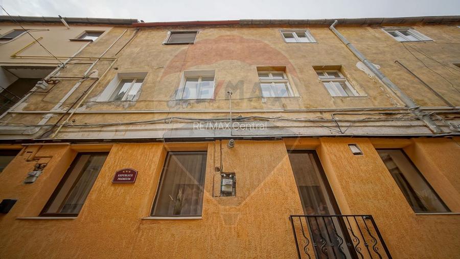 Apartament 3 camere si două băi, Str Republicii, Centrul Istoric - 12