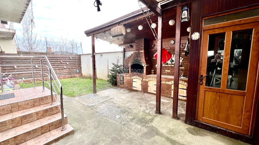 Vilă P+1 BERCENI. Teren 400. Gaze, apă, asfalt, stb 50m. Mutare imediata - 15