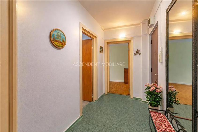 Distinctiv apartament, decomandat, 3camere, boxa, loc parcare, Central, Brasov - 4