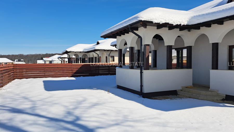 CASA 4 CAMERE CU SUPRAFATA GENEROASA IN  STIL NEOROMANESC - 3