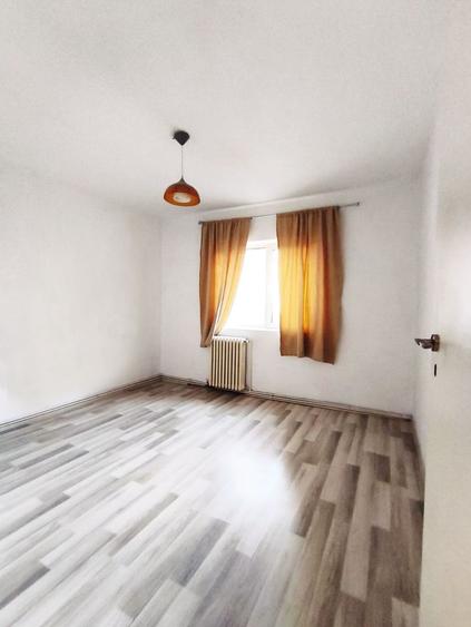 Ultracentral - Independentei, 3 camere decomandat, disponibil imediat